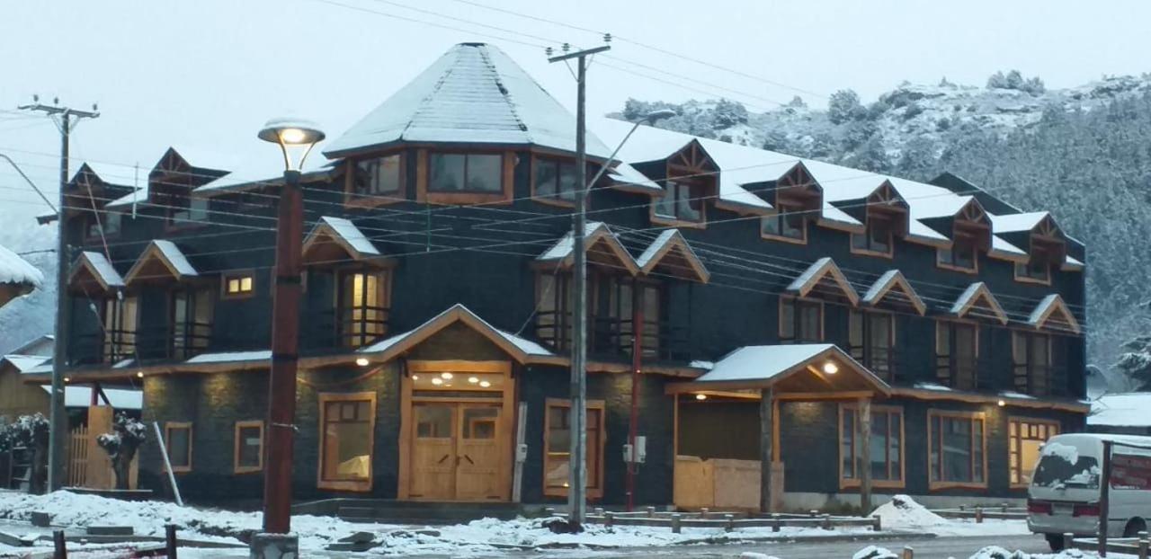 Apart Hotel Y Cabanas Valle Exploradores Пуерто-Транкіло Екстер'єр фото